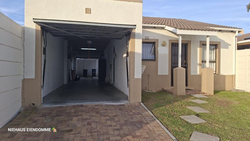 2 Bedroom Property for Sale in Victoria Park Western Cape
